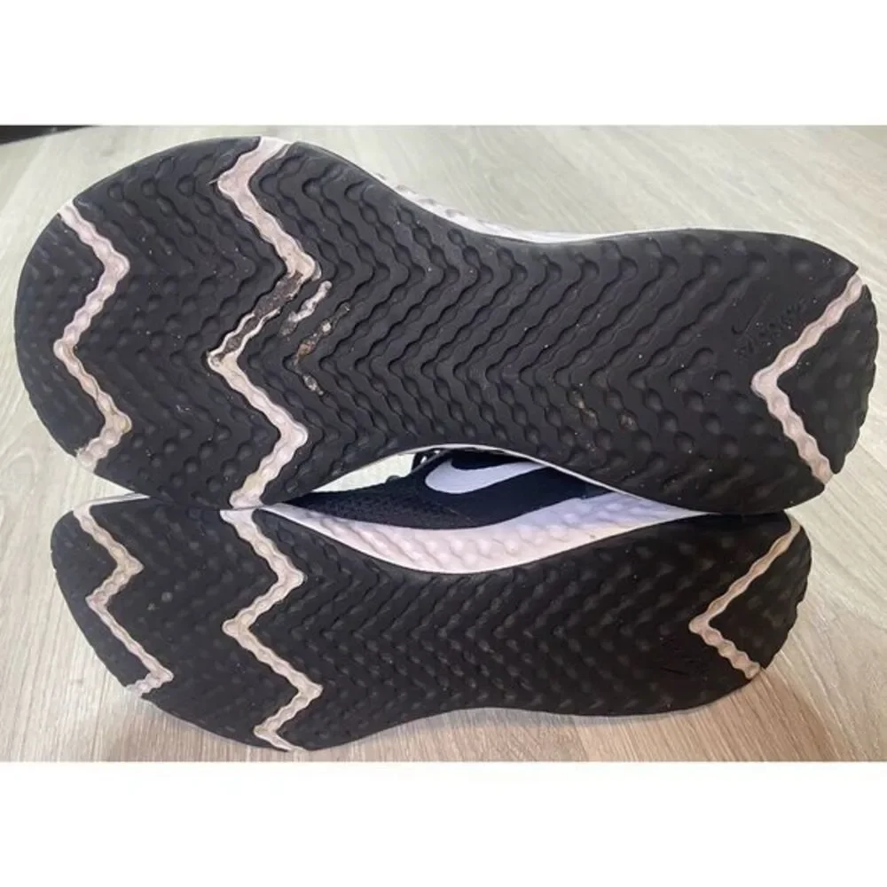 Nike Womens Revolution 5 BQ3207-002 Black Running Shoes‎ Sneakers Size 9